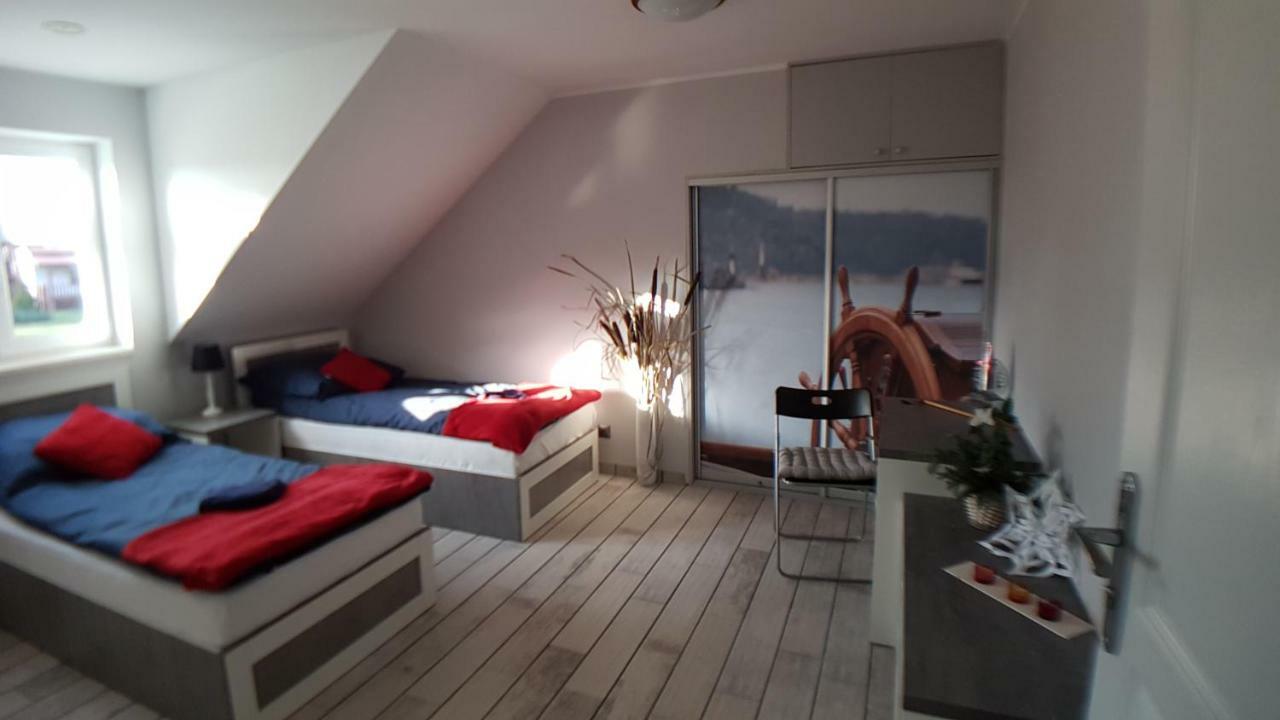 Przystan Kapitanat Apartment Шчечинек Екстериор снимка